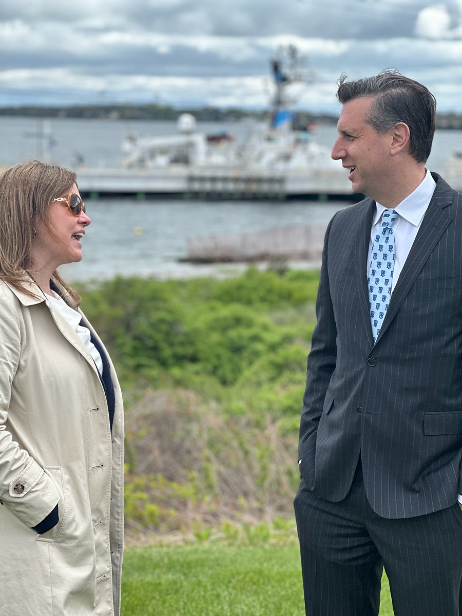 Rep_Magaziner's tweet image. Congrats to @UniversityofRI on completing the Narragansett Bay Campus Pier, the training ground for RI’s future marine scientists.

As a driver of innovation, education, &amp;amp; conservation, this cutting-edge research campus will be an invaluable anchor to grow RI’s Blue Economy.