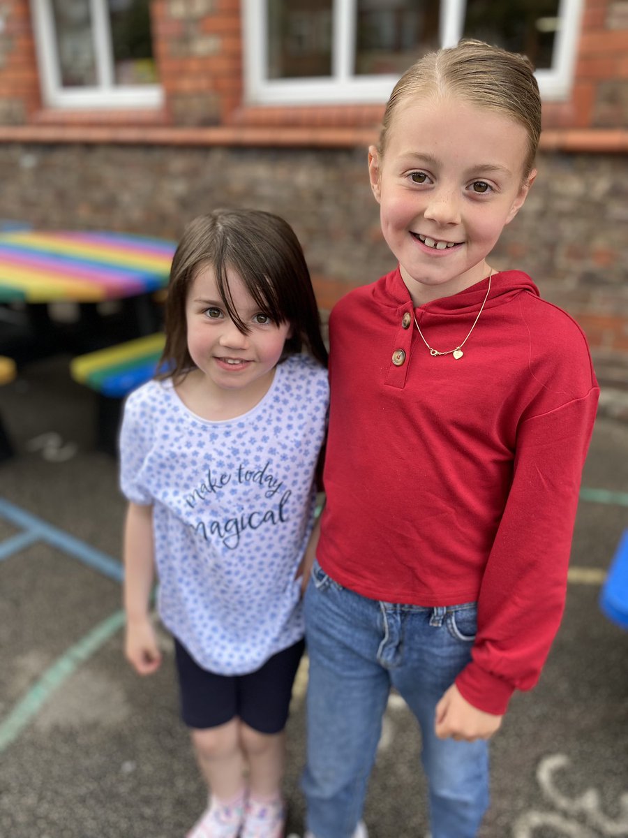 Castleway3's tweet photo. We loved making new friends today πππ©πΌβπ€βπ©π»π¨π»βπ€βπ¨πΌ #WeAreCollaborating #WeAreMakingFriends
@NewBrightonPS @PrimaryKingsway @WeAreCastleway https://t.co/glI7cwGGxx