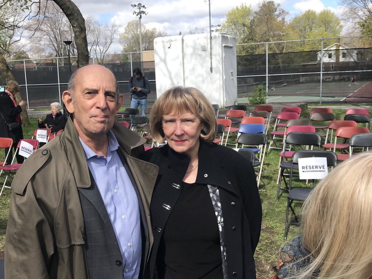 MarvinRotrand's tweet photo. It was my privilege to work for years with #RoseNolanAllmand to win #cmmrl support to name this park for #WarrenSllmabd Fitting honour for a great Canadian. @CDN_NDG #polmtl https://t.co/uevKllnO7C