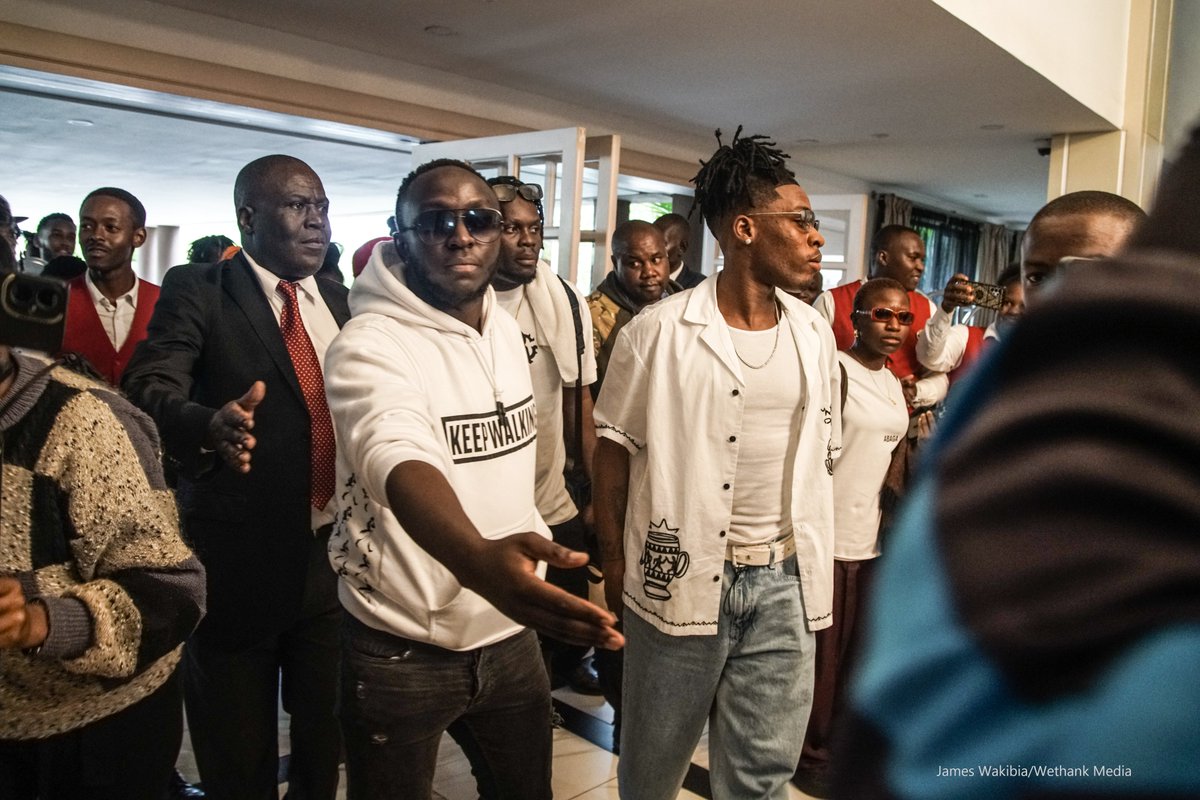 Joeboy is in Nakuru town, he will be performing tomorrow at The Rift Valley Sports Club.