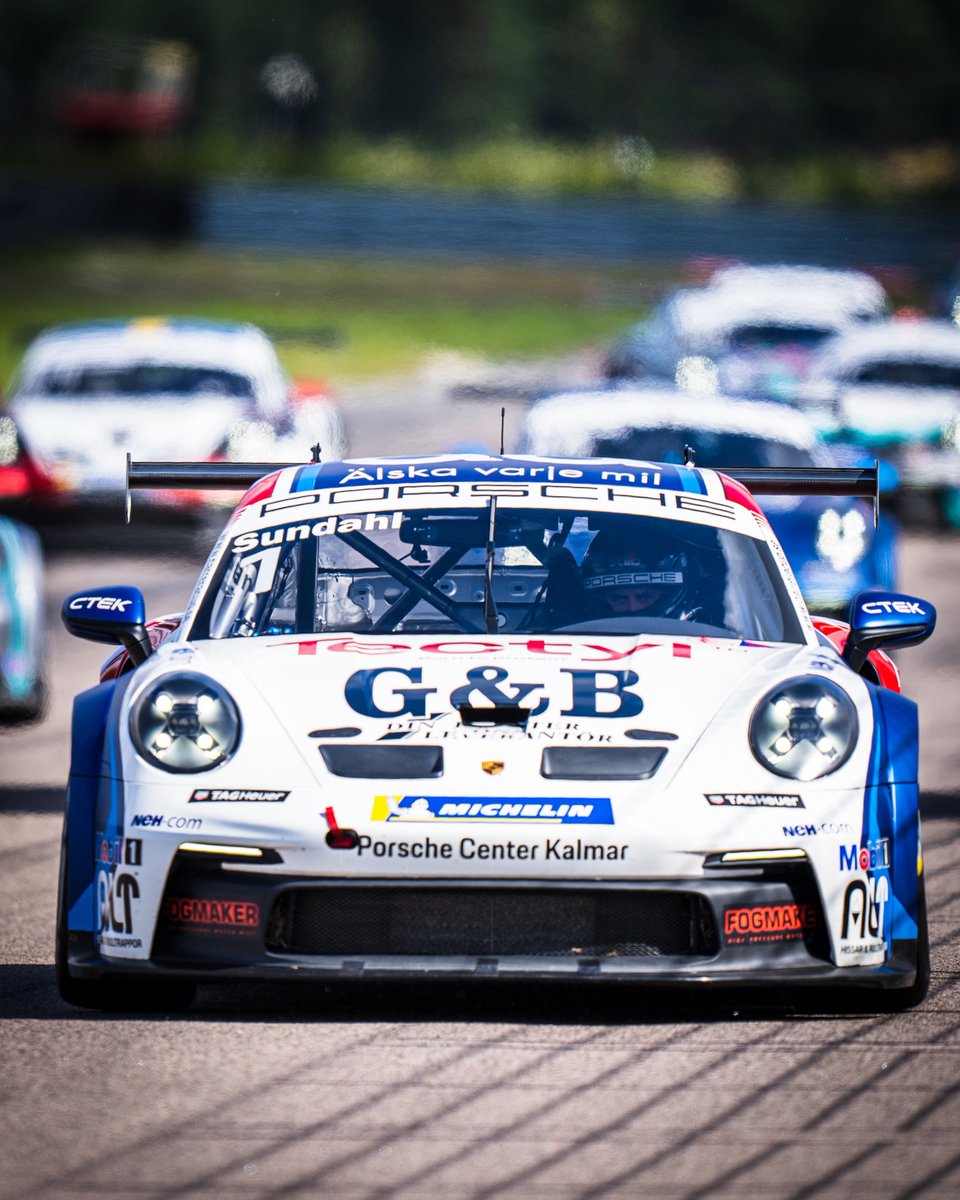 posedi's tweet photo. @BraydenCreation Porsche Carrera Cup https://t.co/zOucwCf75b