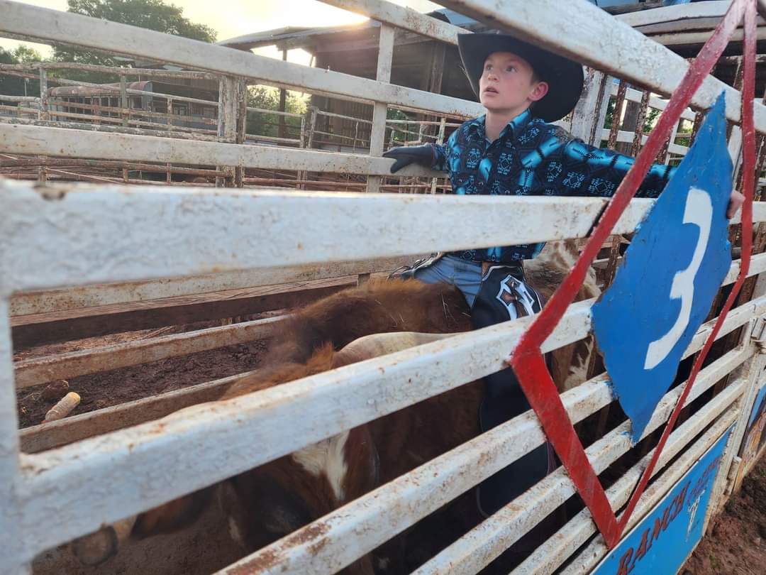 Going to practice has a whole different meaning for this football coach now 🤣 enjoying being a dad and a fan in a sport I know nothing about.