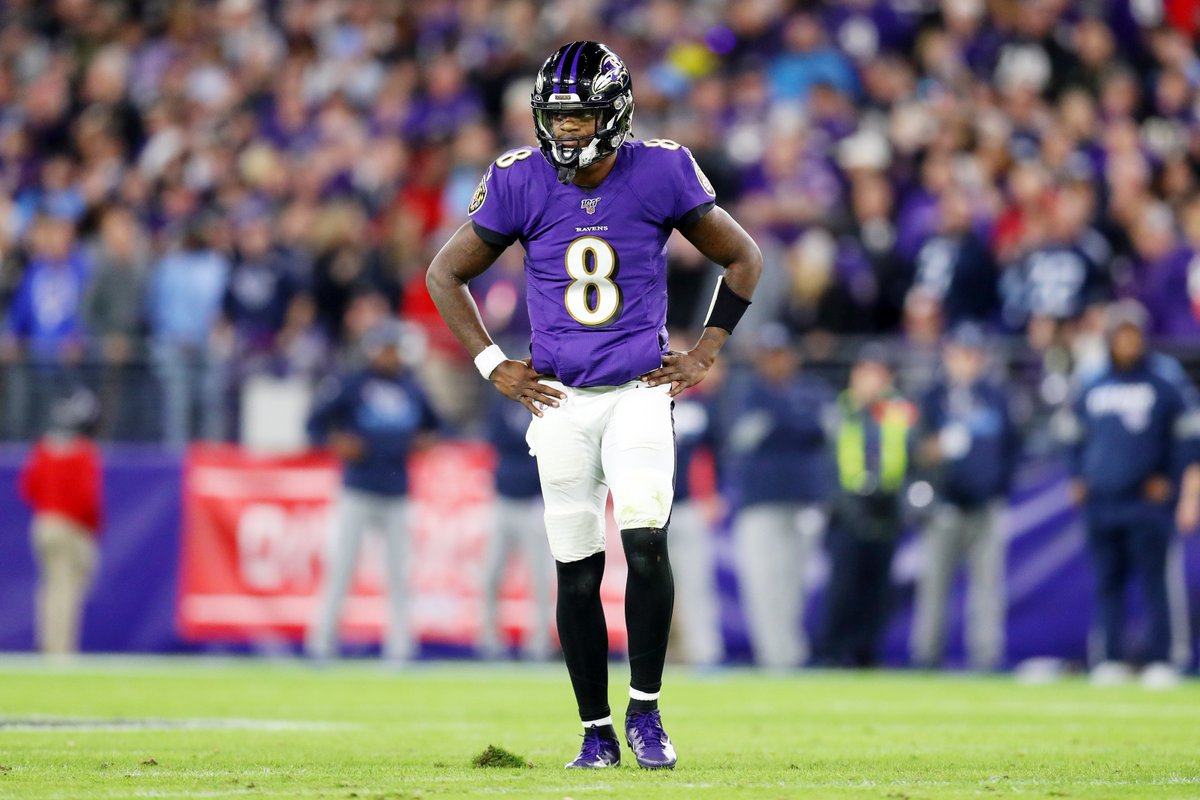 RavenNationLIVE's tweet image. The Ravens have a “highest paid” player on both offense and defense. 

Jackson - Highest paid QB in the NFL
Smith - Highest paid LB in the NFL.