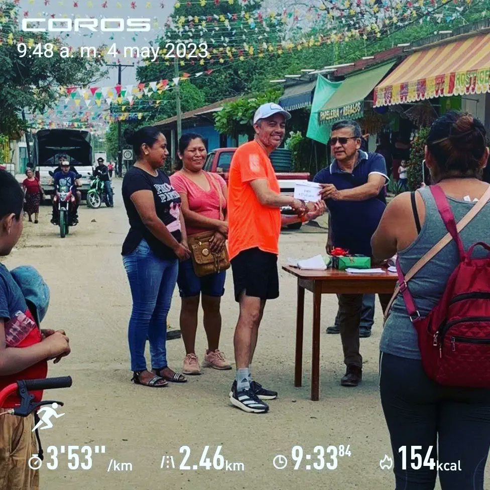 runnershuauchi's tweet photo. ยกFeliz viernes!
๐ท Los/@runnershuauchinango corriendo por todo el paรญs
#nieblatraihuauchinango #runnershuauchi #runnershuauchinango #runnershuachi #nieblatrail #sumandokmx #ultralatam #CorroAMiPaso #YoElegiCorrer #frogstrail https://t.co/UpktuTrKh3