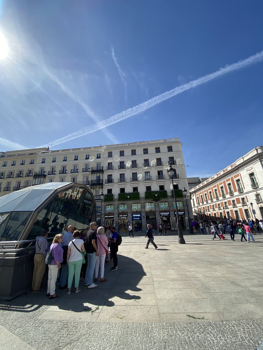 Madrid, ciudad hostil. 
¡Gracias por nada <a href="/AlmeidaPP_/">José Luis Martínez-Almeida</a> ! 
<a href="/MADRID/">Ayuntamiento Madrid</a> 
📷 <a href="/MadridDecadente/">MADRID DECADENTE</a>