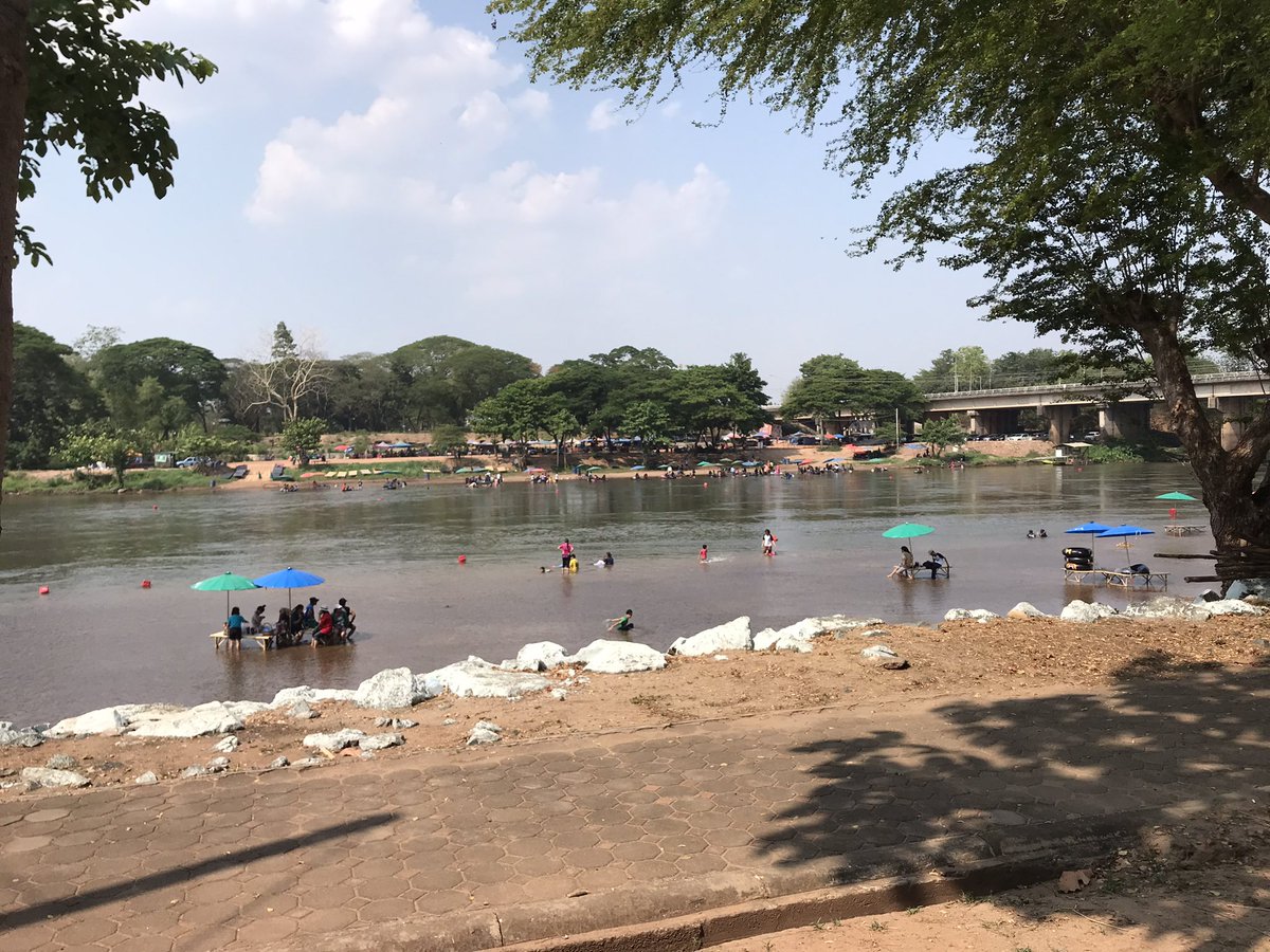 aphisit261037's tweet photo. ร้อนๆ 🥵🥵 
#อุตรดิตถ์ #พิษณุโลก #สุโขทัย #พัทยา2อุตรดิตถ์ https://t.co/Z10ZIX6SBH