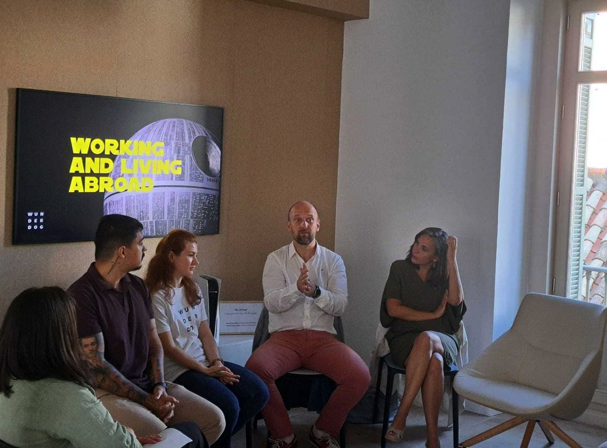 Thanks for coming to our #Meetup 'Working and living abroad: the clues for a successful long-term relocation' in #Málaga, where we discussed international #mobility in the #tech sector. Shoutout to the speakers for this very insightful evening. Looking forward to the next one!