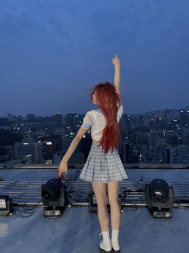 xiaotingfeed's tweet image. xiaoting's fave pose