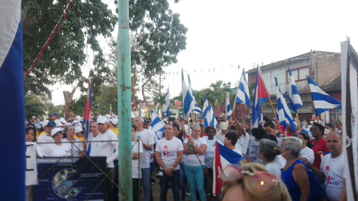 Banderas, consignas, unidad en el Ariguanabo por la Patria y la Revolución
