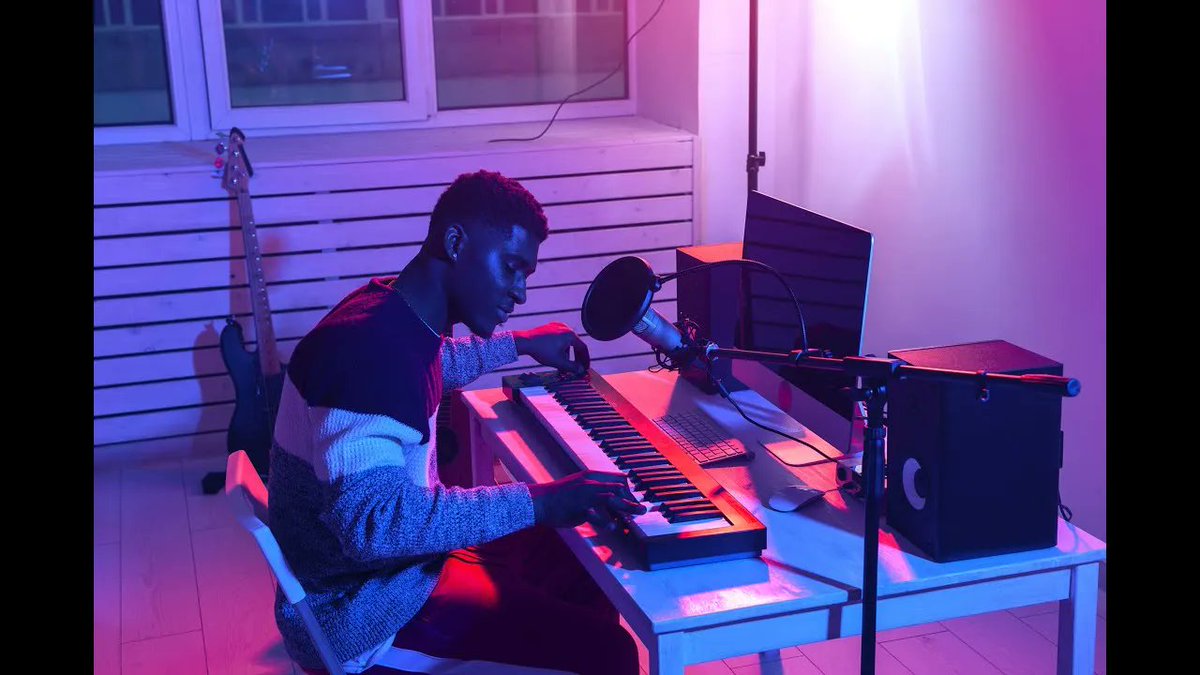 StrmlineNet's tweet image. Here's an introduction to Streamline for music creators buff.ly/3LVrchF