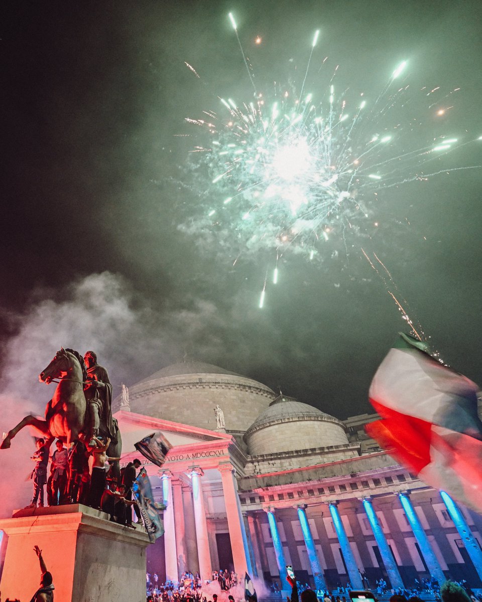 sscnapoli's tweet photo. 🎉 A nuttata è passata… ma a festa nun’è fernut’

💙 #Napul3 #ForzaNapoliSempre #TuttoPerLei https://t.co/BUzQ0wFqcO