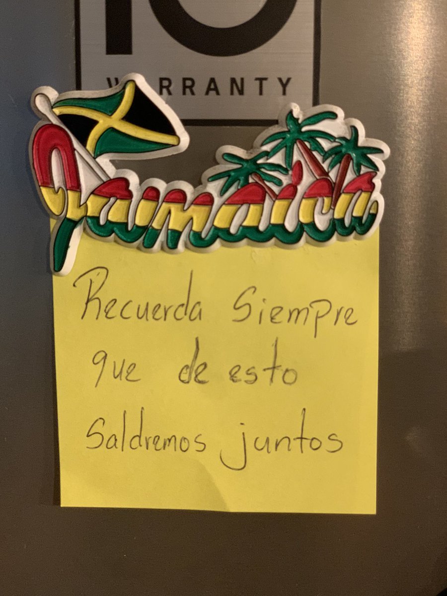 WPty24's tweet photo. Tengo que agradecer a Dios y a la vida? Si! Alto y claro lo digo. Llego a mi casa y encuentro en mi nevera estos post de mi #SuperPrince, quedé frio, no lo esperaba y no puedo explicar lo que sentí, saber que no es solo química sexual, sentir que te apoyan y que no estás solo uff https://t.co/TCkiXl1Vak