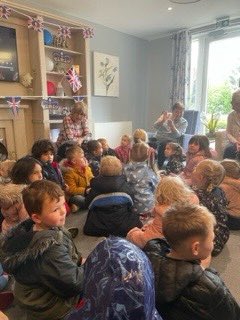 Finally! We made it to New Lodge! Now the residents are all well we’ve been able to make our delayed Easter visit just in time to celebrate the Coronation! We loved meeting our friends in ‘real life’!