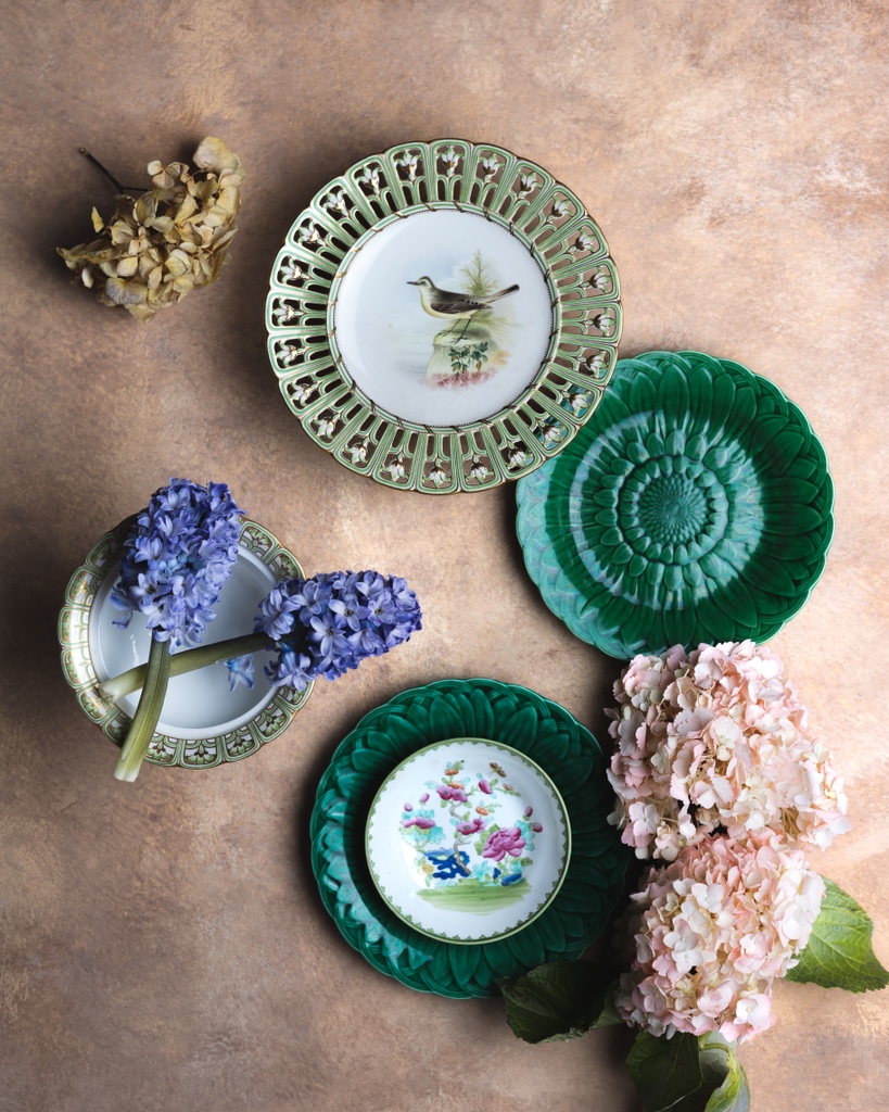 These dishes are evidence of the scientific spirit of the mid-19th century.⁠ Outdoor activities such as gardening and bird-watching [referenced on these plates] were considered moralizing forms of self-improvement, and were even thought to improve one's health.⁠