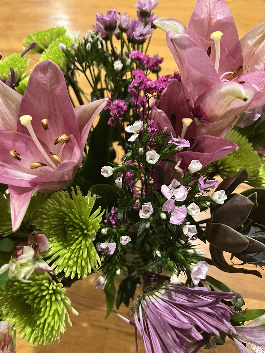 wolfgrad's tweet photo. Thank you @kaman723 for the beautiful flowers! ❤️ I’m going to miss @WestMillbrook. #GraduatingBoardMember #LastGeneralMeeting #OutgoingPTAPresident https://t.co/84gBoO2jWm