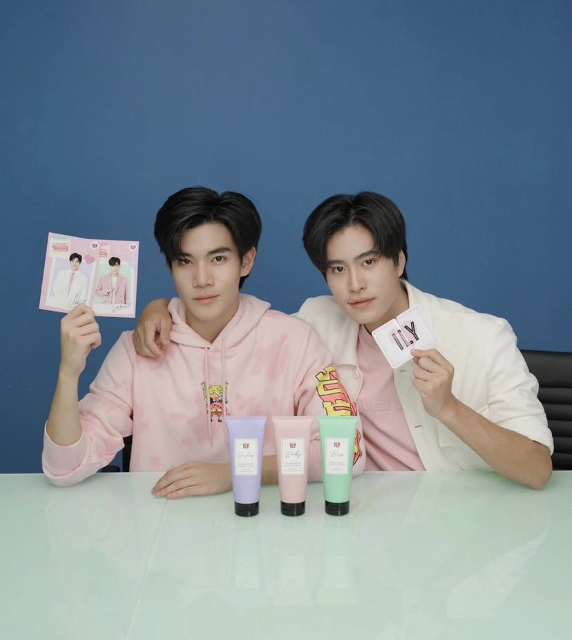 ZIYUnited's tweet photo. ⭐geminifourthʼs endorsestagram update

—gemini_nt &amp; fourth.ig

#ILYbrand 
#ไอลี่โลชั่น 
#ILYxGeminiFourth 
#แฟนผมเป็นคนตัวหอมกับเจมีไนน์โฟร์ท
@gemini_ti ♡ @tawattannn
#GeminiFourth  ; #เจมีไนน์โฟร์ท
#Gemini_NT ; #เจมีไนน์​
#FourthNattawat ; #โฟร์ทณัฐวรรธน์ https://t.co/wGhN9KHvOw