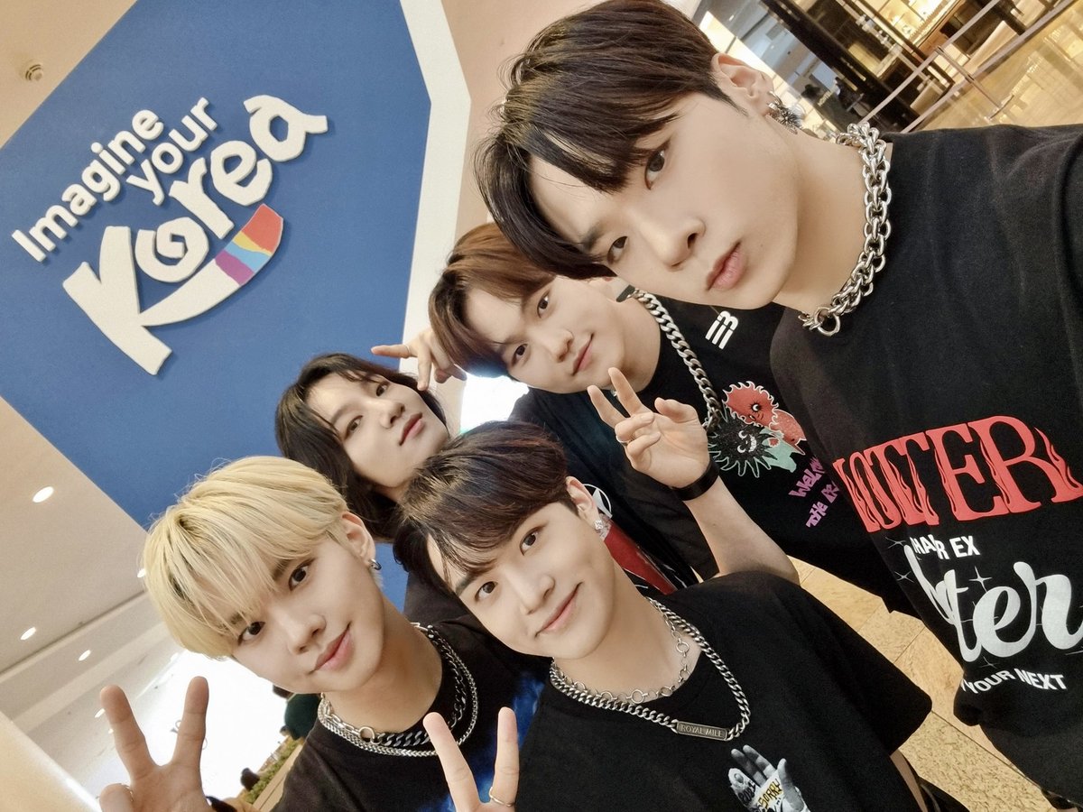 [🛸] MCND BEHIND

MCND in Dubai 
GEM 💎 우리 이따 만나요 🫶

 MCND in Dubai
 GEM 💎 See you later 🫶

#MCND #엠씨엔디 #UAE #Dubai