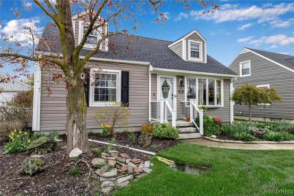 CodieHapeman's tweet image. zillow.com/homedetails/14…