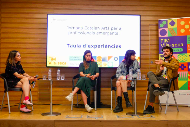 Fimvilaseca_'s tweet photo. #FiMPro💎Jornada @catalanarts 
Finalitza la taula d'experiències. Gràcies, @ainapociello (Allau Management), Arnau Seguí (@Indian_Runners ) i Meri Lane (@luuprecords ) i @salicrunette (@RadioPrimavera_) https://t.co/ireGSJB3gQ