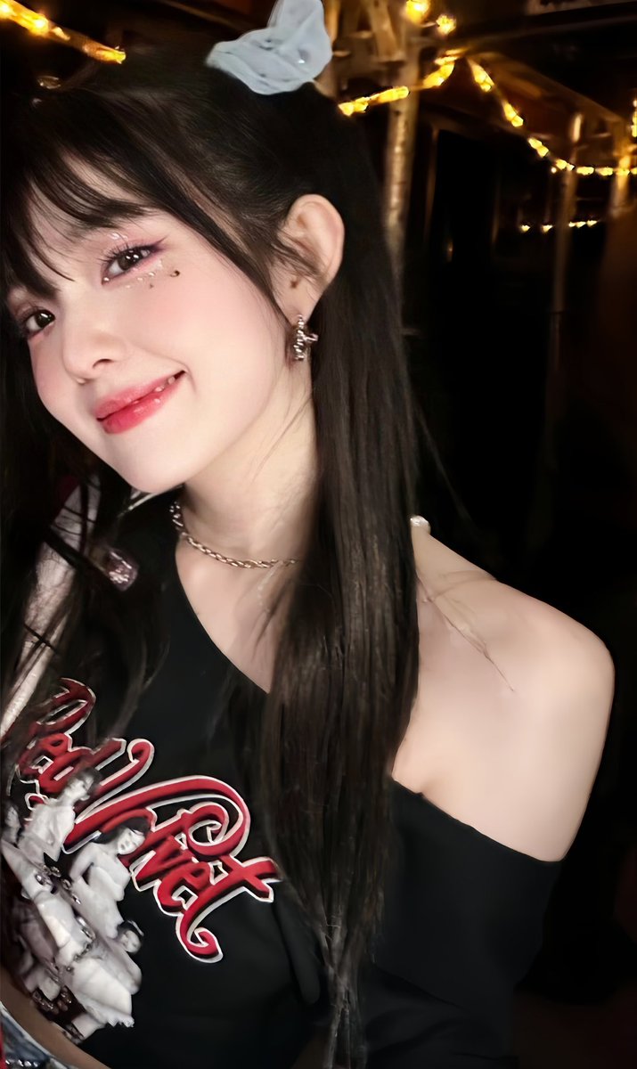 ireneverfail's tweet photo. 아이돌 아이린이 2D보다 더 2D같음 진짜 https://t.co/IKfuyWisK3