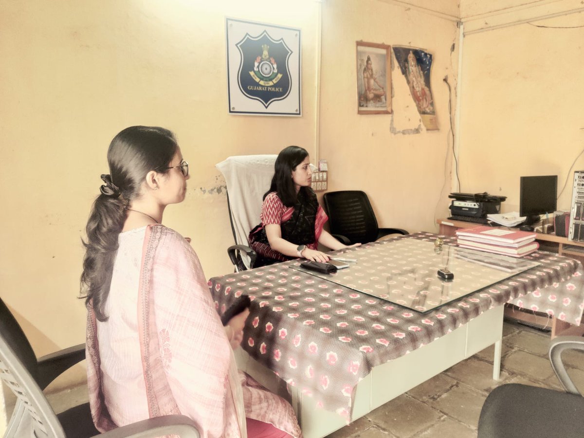 આજ રોજ પાનવડ  પોલીસ સ્ટેશનની આકસ્મિક તપાસણી કરી.<a href="/PMOIndia/">PMO India</a> <a href="/CMOGuj/">CMO Gujarat</a> <a href="/HMofficeGujarat/">Ministry of Home Guj</a> <a href="/dgpgujarat/">DGP Gujarat</a> <a href="/kamaldayani/">Kamal M. Dayani</a> <a href="/DCsofIndia/">District Collectors (IAS)</a>