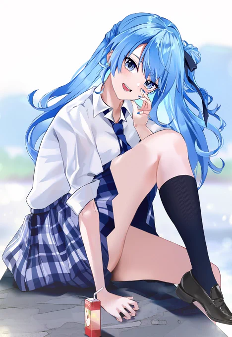 授業がダルくて学校を抜け出したら、先客がいた。  「内緒だよ?」  #ほしまちぎゃらりー