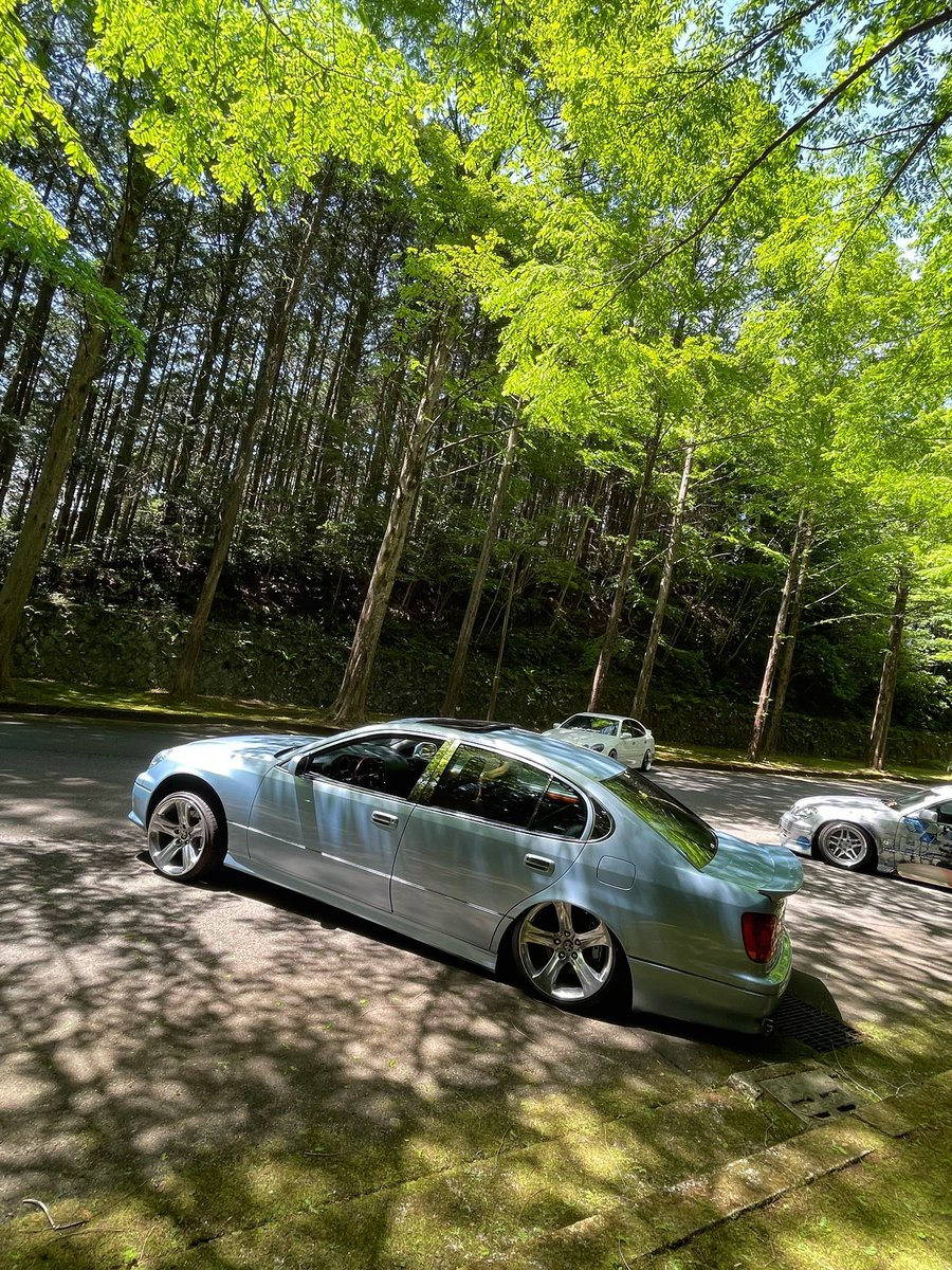 アリストを手放し後継のGSがある程度完成しました。
1ヶ月でオールペン、ハイドロ組み込み、ホイールハンドポリッシュ、ブレーキ、マフラー、シートと地獄の様な日々でした🥲
GW中、毎日の様にガレージに来てくれた仲間にはマジ感謝です🥹
＃アリスト保存会