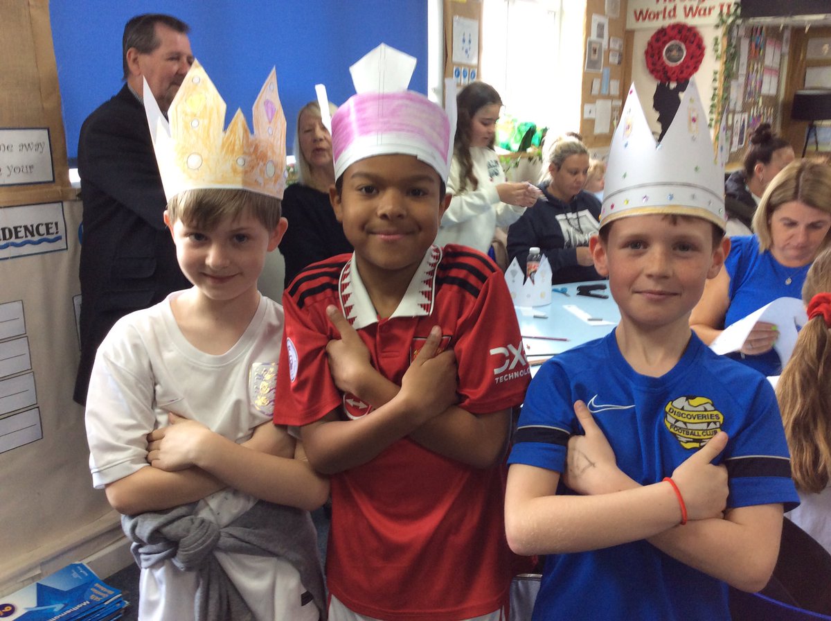 Chestnut_yacad's tweet photo. We had a lovely time today in Year 6 having a Coronation Day celebration! https://t.co/sJjB9uqvUP