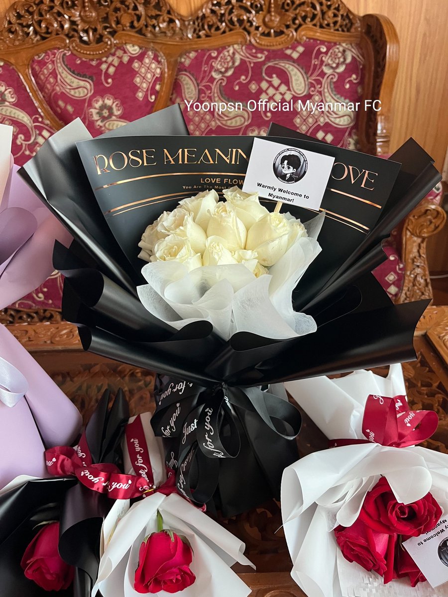 yoonpsn_mmfc's tweet photo. Welcome Gift 💐🤍

Can't wait to see 💙

#YoonTonFMinMM
#WelcomeToMyanmar
#yoonpsn #แก้มกลมของยุ่น
#yoonpsn_mmfc https://t.co/sOuOuik6pW