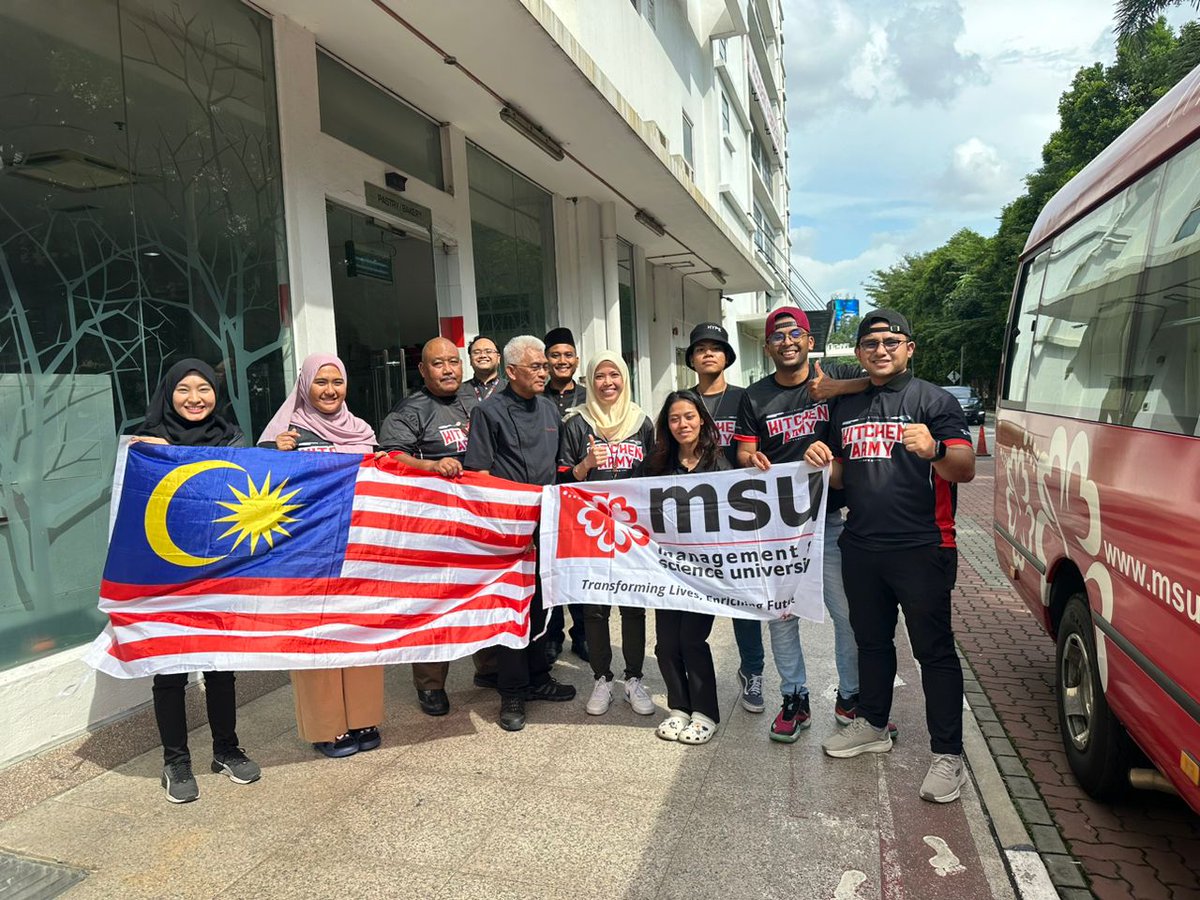 MSUmalaysiaSHCA's tweet photo. Malaysian representative from @MSUmalaysia in collaboration with Gastronomy Association of Malaysia for #FHAM competition at Hulhumalรฉ, Maldive. Wishing them best of luck and go for GOLD
#msumalaysia
#msumalaysiashca https://t.co/eQVG6ewOmr