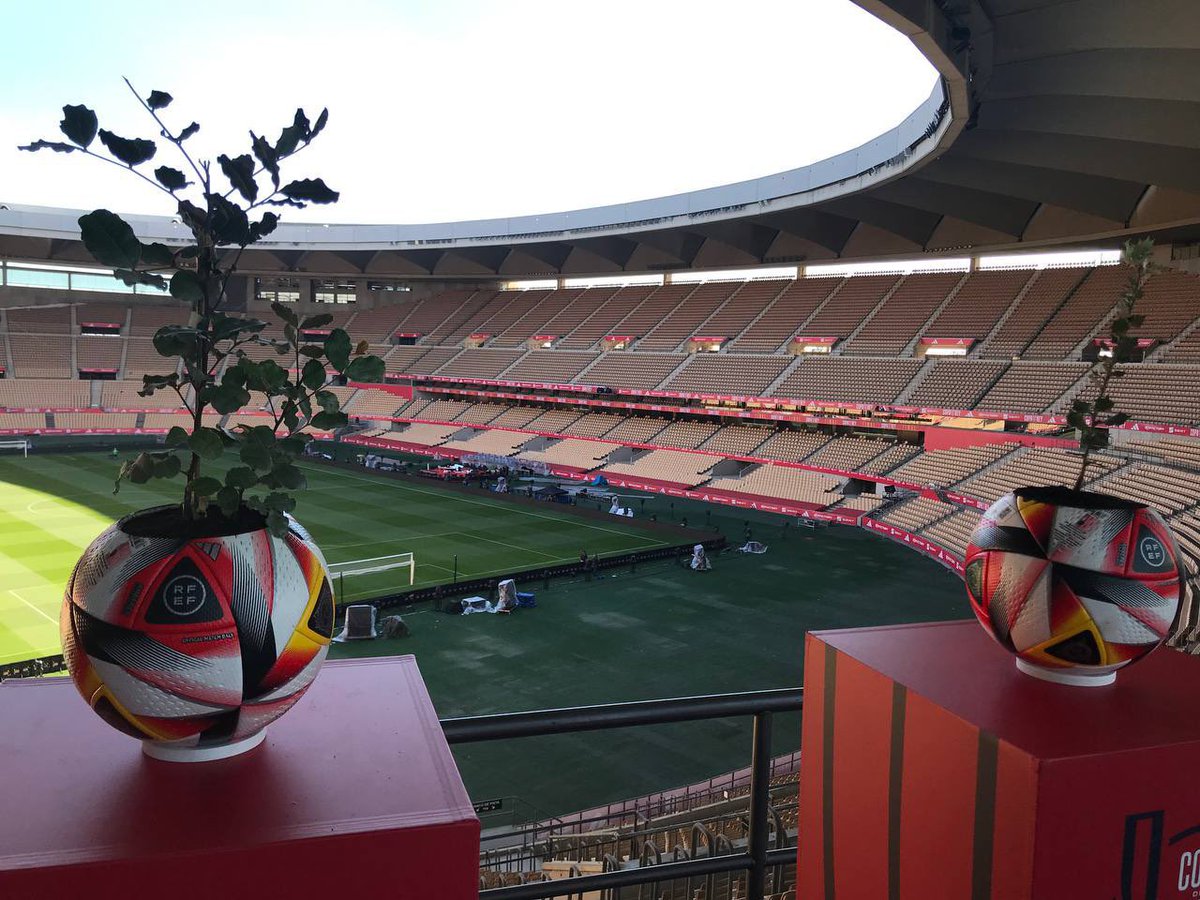 MedioAmbAND's tweet photo. La @rfef y la @AndaluciaJunta, unidas por la sostenibilidad. ♻️🤝

🛍️Se repartirán bolsas para residuos.

💨Se medirá la huella de carbono.

🌲Se reforestará Andalucía 😍 con @PlanetSpain.

🔗 https://t.co/PTiwXIl35W https://t.co/K2TJSEllLK