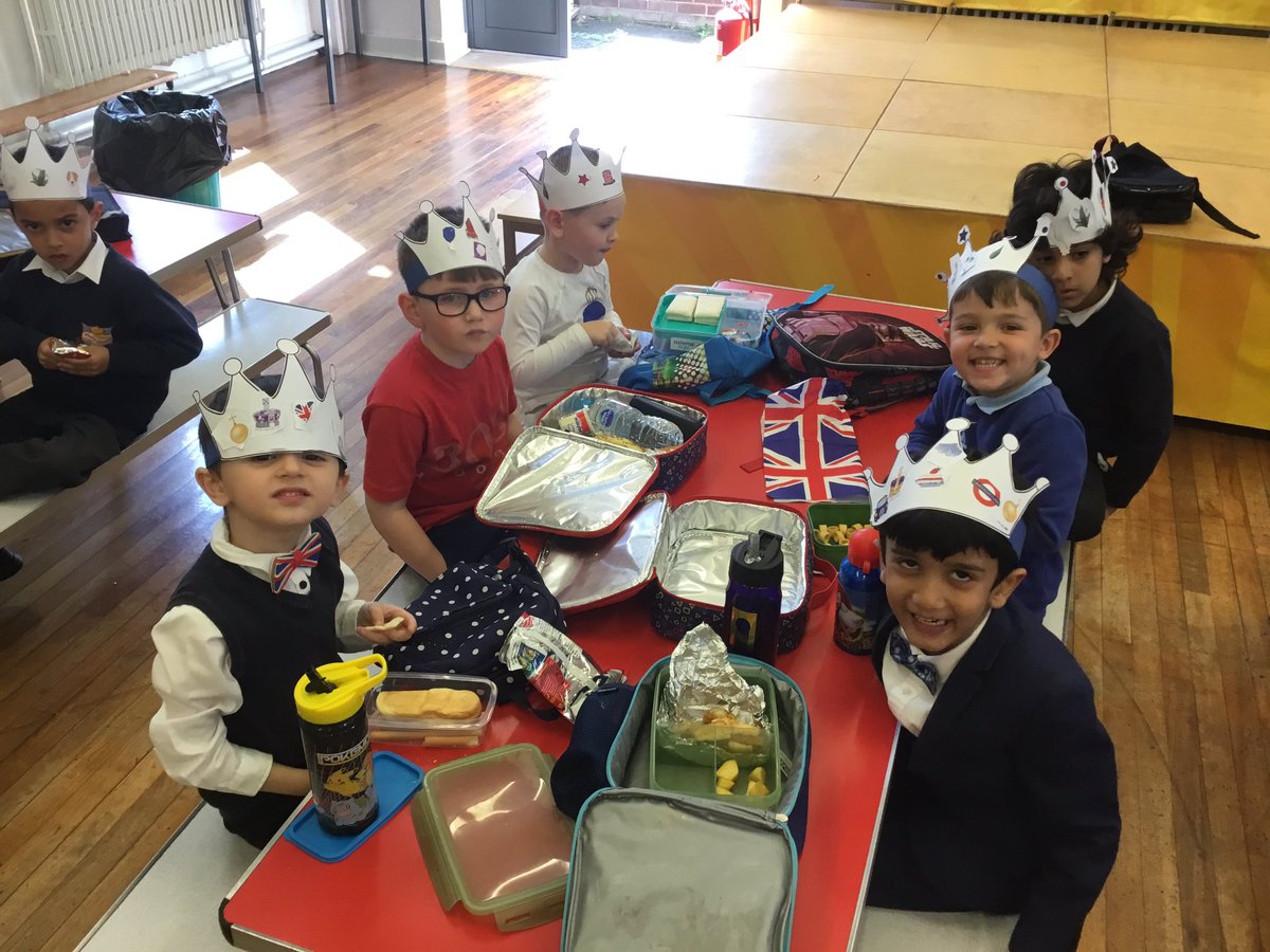 Holy Cross tweet media