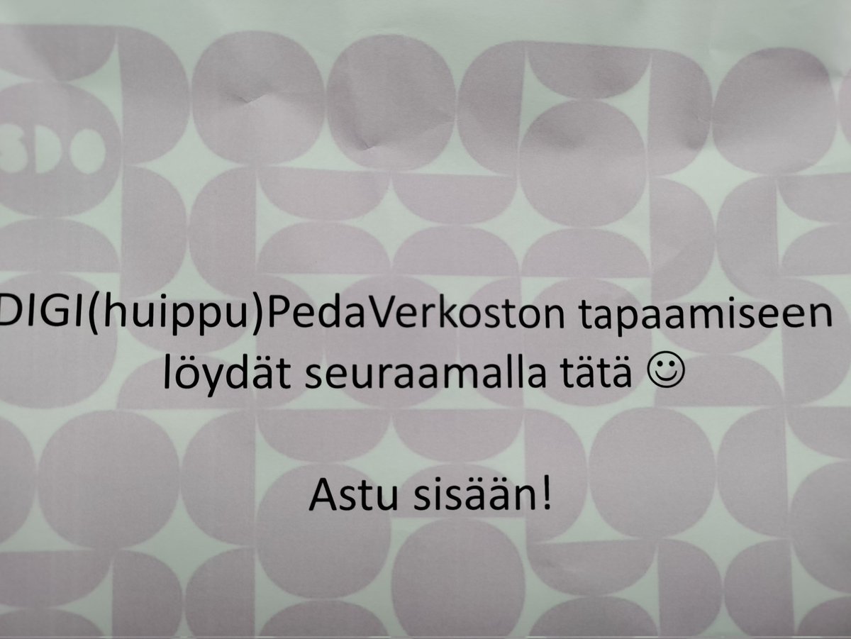 tarukekkonen's tweet photo. Digipedagogisten käytänteiden, kokemusten ja vinkkien jakamista itseorganisoituvassa verkostossamme. Kiitos @SDO_kampukset järjestelyistä ja kaikki tyypit Huippu-tapaamisesta @Omniasome #munomnia https://t.co/ocZIyDrGGt