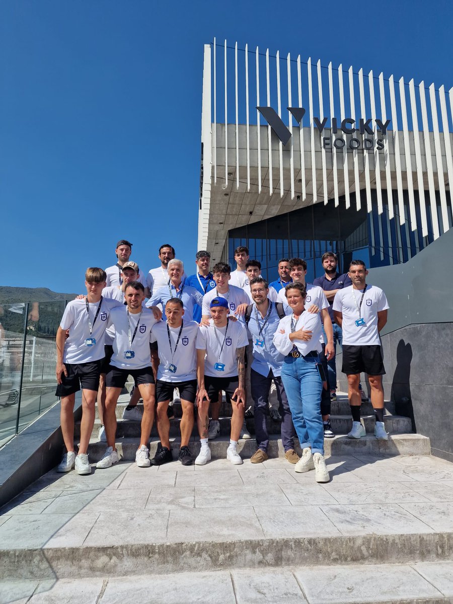 😀 Un lujo recibir a este gran equipo @1kfutbolclub @IkerCasillas en nuestras instalaciones y compartir #UnaDulceHistoria de nuestra #empresafamiliar. Os deseamos muchos éxitos, desde nuestra marca #Dulcesol todo nuestro apoyo como patrocinadores del proyecto. #FelizViernes