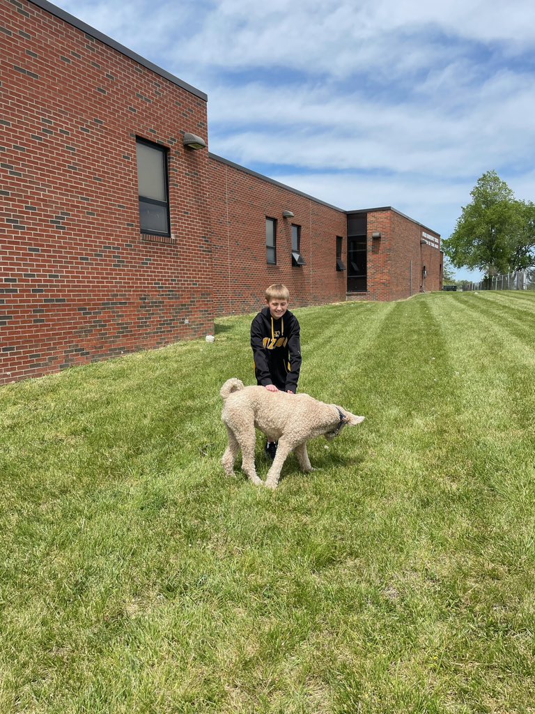 North_Tweets's tweet image. Students helped Mrs. Stockman and Gravity with planting the raised beds today. 
#Proud2BNorthies #JCSchoolsChampions #WeAreElementary
