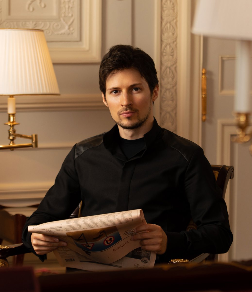 AteoBreaking's tweet image. Павел Дуров о деньгах:

Те, кто ищет в моей жизни замки, стоянки спортивных автомобилей и флотилию боингов, будут жестоко разочарованы. У меня нет самолетов, автомобилей и домов. Мой мир — это передвижение пешком и на метро, а также сон в съемной комнате размером 18-20 м2. Тем,…