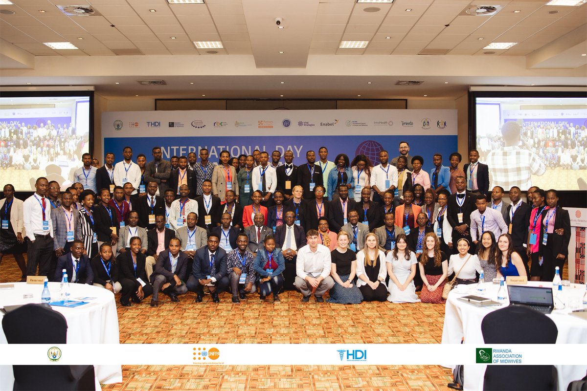 HDIRwanda's tweet photo. 1/2
In his remarks,the Country Representative of @UNFPARwanda, Kwabena Asante-Ntiamoah thanked midwives for their commitment and reminded that delivery of quality service is key, especially in rural areas where word about poor service spreads faster.
#IDM2023Rw https://t.co/HoKJZI4xrB