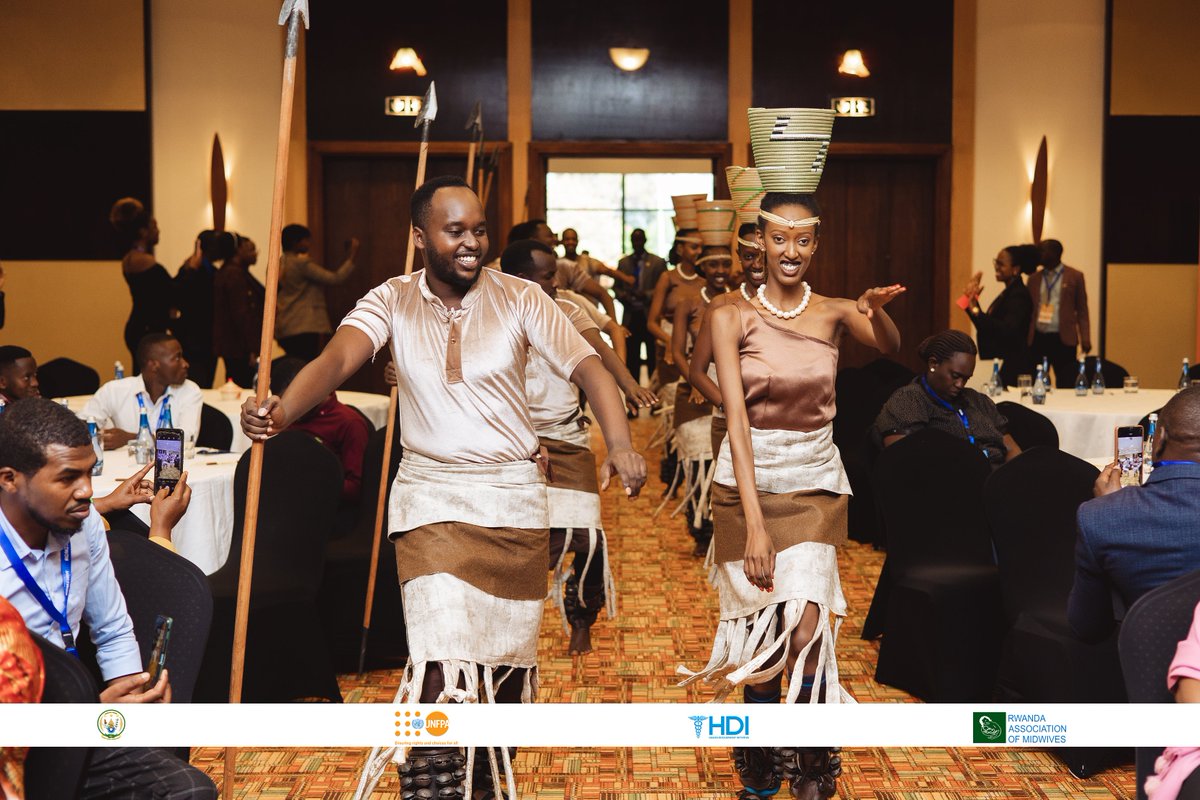 HDIRwanda's tweet photo. 1/2
In his remarks,the Country Representative of @UNFPARwanda, Kwabena Asante-Ntiamoah thanked midwives for their commitment and reminded that delivery of quality service is key, especially in rural areas where word about poor service spreads faster.
#IDM2023Rw https://t.co/HoKJZI4xrB