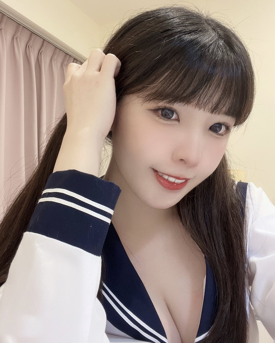 nrk_324's tweet photo. 教官不要抓我
·
·
#學生 #制服 #高校生 #可愛 #日系 #雙馬尾 #性感 #可愛い #ツインテール #髪 #ヘアスタイル #水手服 #色気 #ロリ #jk #cutegirl https://t.co/XNWy7BULql