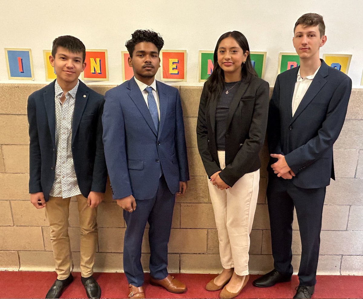 RalphRMcKeeCTE's tweet photo. Our @RalphRMcKeeCTE student leaders are heading to #YaleModelCongress to tackle issues facing our nation! 🇺🇸
@CSD31SI @DrMarionWilson @KamillahMHanks https://t.co/1RkcJ4pjEP
