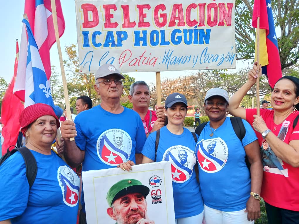 siempreconcuba's tweet photo. En Holguin también se siente la alegría y entusiasmo de un pueblo trabajador que hoy celebra, por #Cuba, por la Patria y por la Revolución. 
#ALaPatriaManosYCorazón https://t.co/wnGVSwRMH5