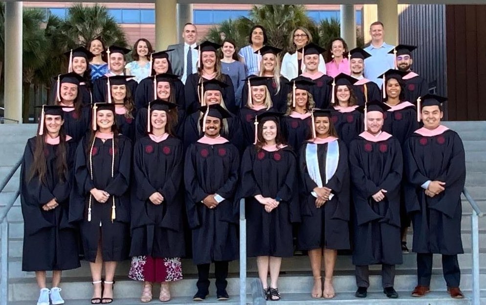 Congrats to the MS in Advanced Athletic Training Class of 2023! 🎓🐔🤙 #GamecockAT