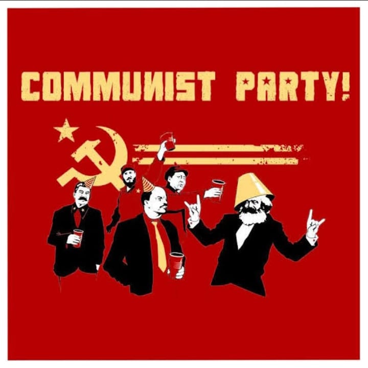 curadoriacomuna's tweet photo. Viva Marx https://t.co/sUivX9EHrx