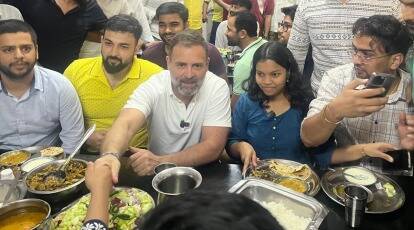 abhinav_mani's tweet photo. Today @RahulGandhi Ji engaged in talk with the students of Delhi University over lunch at the PG Men's Hostel and discussed about the challenges they are facing . https://t.co/dlLkMPT887
