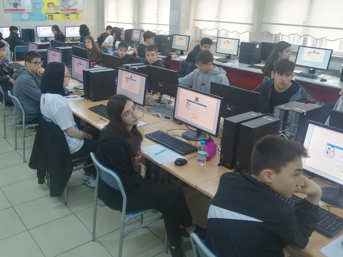 EskisehirMem's tweet image. 🧑‍💻TIMSS 2023 UYGULAMASI TAMAMLANDI

İlimiz Mehmet Gedik Ortaokulu ve Murat Atılgan Ortaokulu 8. sınıf öğrencilerinin katılımıyla gerçekleştirilen, Uluslararası Matematik ve Fen Eğilimleri Araştırması #TIMSS2023 uygulaması ilimizde başarıyla tamamlandı.