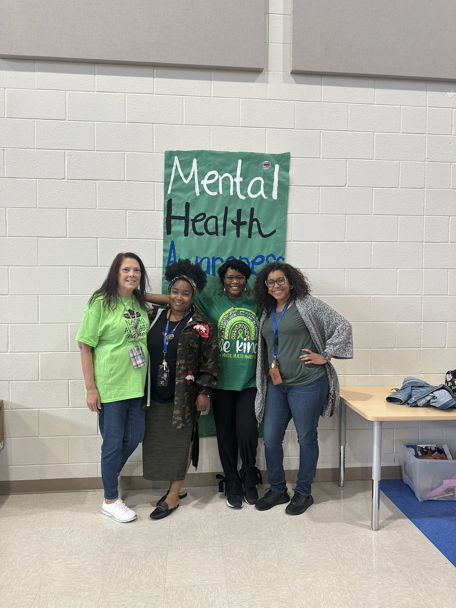 Happy mental health awareness month! We are rocking out at CLES!!! 💚💚💚 #selfcare #mhmatters #breakthestigma @pgcps @CherokeeLane_ES