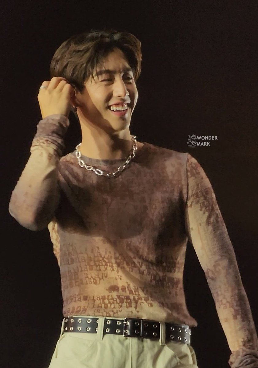 ppoojoo's tweet photo. พี่จ๋าสู้ๆนะคะ✌️✌️💜💜💜💜

MARK TUAN IN BANGKOK D1
#theothersidetour_BKKD1
 #TheOtherSideAsiaTOUR2023

#MarkTuan @marktuan https://t.co/R3AUiVIIMz
