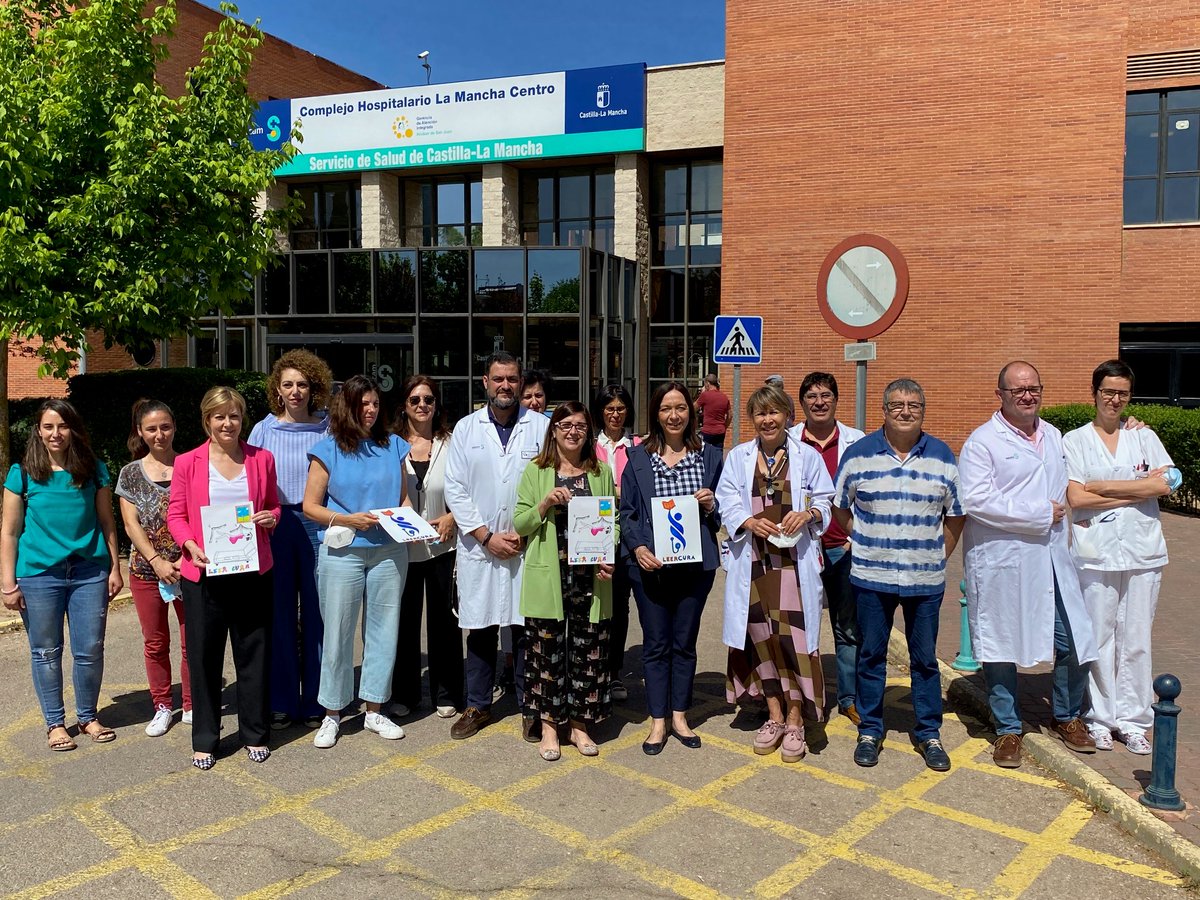 Hoy he recibido la Asociación de Taxistas de Ciudad Real que, a través de la iniciativa “Leer cura”, han donado libros a la biblioteca infantil del Hospital Mancha Centro.
Quiero agradecer la colaboración del ayuntamiento de Alcázar de San Juan y de todo el equipo del Hospital