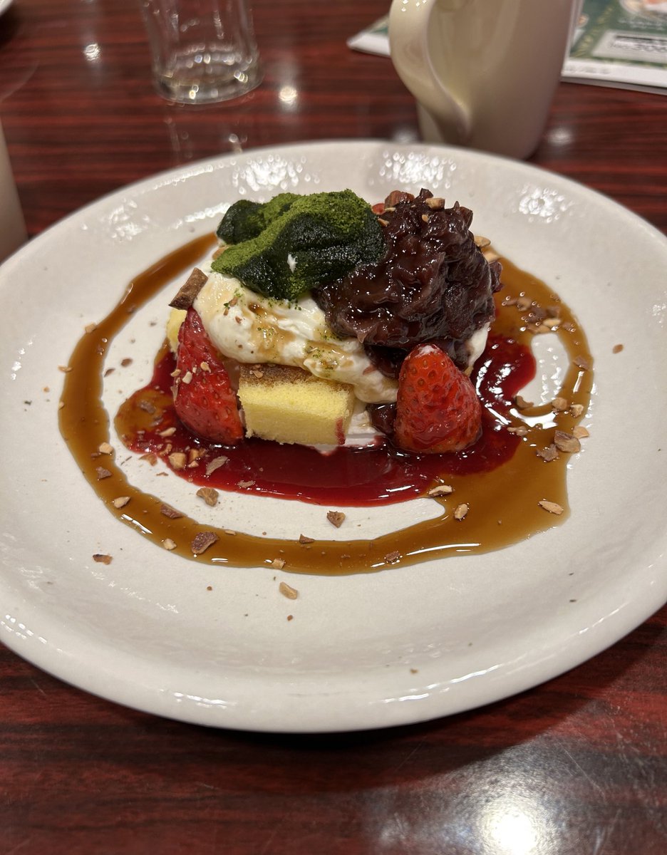 調子乗って頼んだけど明らかにカロリーオーバーってわけ https://t.co/i8SV94ELAS