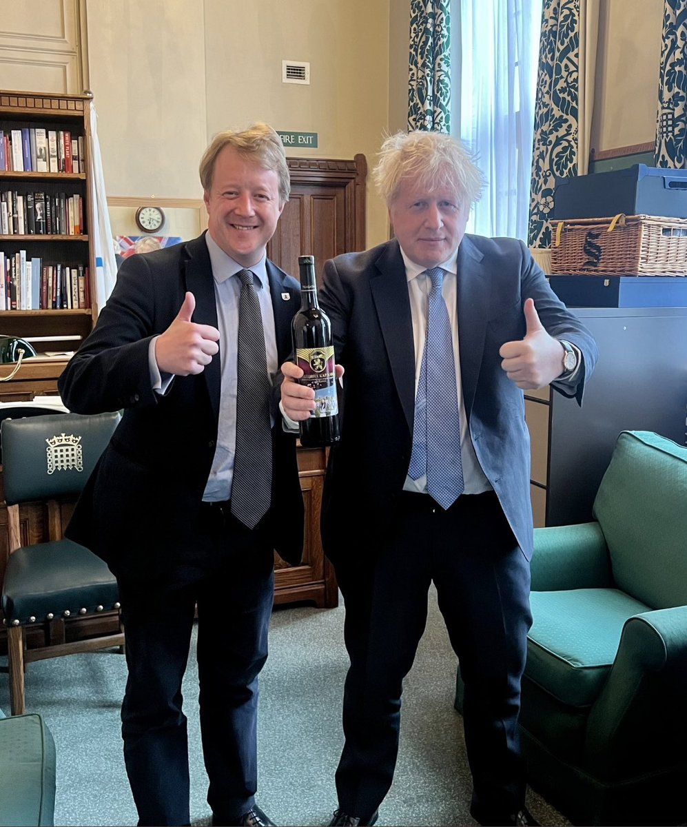 Laura Major 💙 tweet media